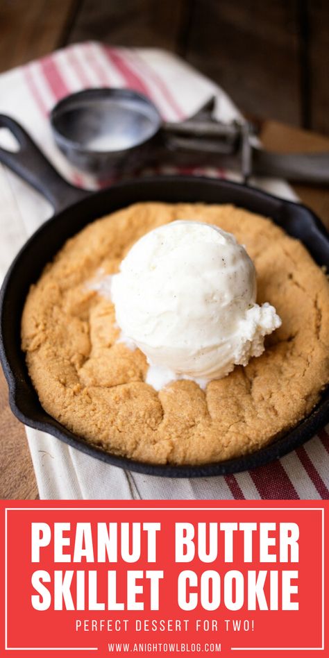 Single Serve Skillet Cookie, Small Skillet Cookie, Pazookies Desserts, Peanut Butter Pizookie Recipe, Mini Skillet Cookie, Peanut Butter Skillet Cookie, Pizookie Recipe, Skillet Cookie Recipe, Skillet Cookies