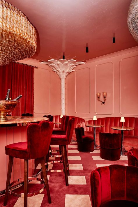 Siren Hotel, Red Room Decor, Bar In Casa, Nyc Hotels, The Siren, Cocktails Bar, Red Decor, Red Rooms, Hotel Interiors