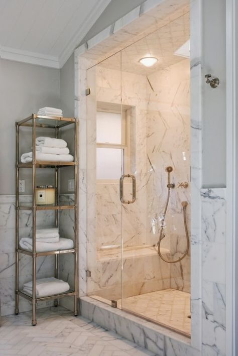 Interior Inspiration: Bathrooms Cultured Marble Shower Walls, Cultured Marble Shower, Marble Shower Walls, Marble Bathroom Designs, Marble Showers, Bad Inspiration, Subway Tiles, Kitchen Marble, Dream Bathrooms