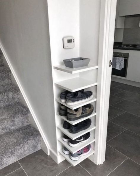 Diy Kast, Closet Ikea, Closet Small Bedroom, Shoe Storage Ideas, Closet Diy, Ikea Closet, Closet Shoe Storage, Open Closet, Small Space Bedroom