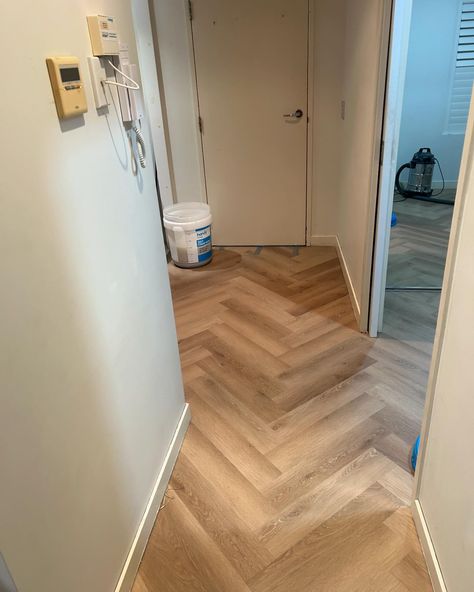 Flooring goals alert! We’re obsessed with how our 8mm Hybrid Flooring in Herringbone pattern turned out in this stunning apartment! The perfect combination of style and durability, our Herringbone flooring adds a touch of sophistication and elegance to any room. And with its robust 8mm construction, it’s ready for whatever life throws its way! Swipe to see the full transformation and get ready to fall in love with your floors all over again! #HerringboneFlooring #HybridFlooring #Apartment... Hybrid Flooring, Herringbone Flooring, Herringbone Floor, Herringbone Pattern, Get Ready, Herringbone, Fall In Love, In Love, Apartment