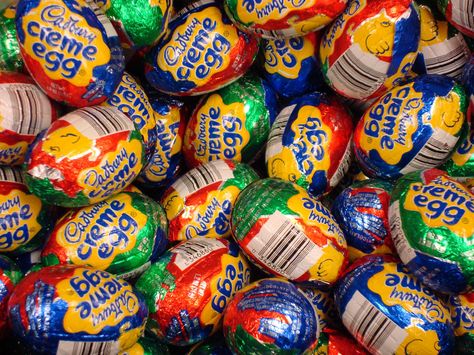 Easter Candy--what's good and what's bad? Here's a list of 17 popular candies ranked in order of nutritional makeup, from worst to best!!! Cadbury Eggs, Cadbury Creme Egg, Creme Egg, Creamed Eggs, Easter Candy, Easter Chocolate, Favorite Candy, Easter Treats, Sweet Candy