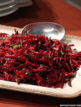 سلطة البنجر, Salad Quinoa, Beetroot Recipes, Beet Salad Recipes, Fresh Beets, Beetroot Salad, Beet Recipes, Pickled Beets, Carrot Salad