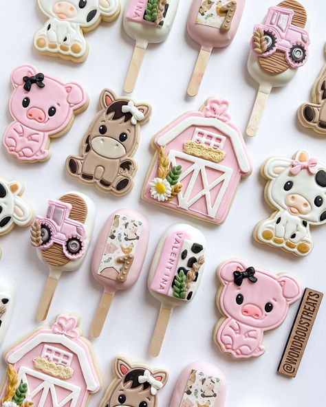 🐷 Valentina’s 1st Birthday treats 🐮 #farm#farmtreats#farmbirthday#firstbirthday#firstbirthdaytreats#cakesicles#cookies#farmcookies#farmcakesicles#farmcakepops#lasvegas#lasvegascookies#lasvegastreatmaker Bluey Cakesicles, 1st Birthday Treats, Farm Animal Cake Pops, Farm Cupcakes, Animal Cake Pops, Barnyard Theme, Farm Animal Cakes, Birthday Cookie, Barn Animals