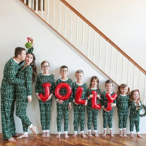 14.5k Likes, 125 Comments - Jessica Roberts (@mrsjessicaroberts) on Instagram: “Perhaps my new favorite #stairstepsbythestairsteps? 😍 Christmas is on the same day every year- so…” Family Matching Pajamas, Baby Overall, Reindeer Headband, Pajamas Sets, Baby Jumpsuit, 6 Month Baby, Christmas Tree Pattern, Green Christmas Tree, Blouse Pants