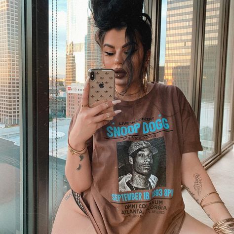 sexual eruption  snoop t-shirt dress: @prettylittlething ourfazinali Lifestyle Content Creator, Lifestyle Content, Professional Makeup Artist, Beauty Lifestyle, Snoop Dogg, Special Guest, Professional Makeup, Content Creator, Music Art