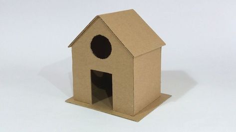 Como hacer una casa de cartón muy sencilla Hamster House, Titanic, Bird House, The Creator, Share It, Friends Family, With Friends, Outdoor Decor, The World