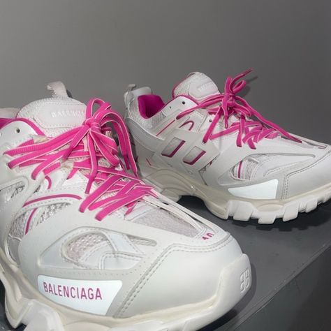 Pink&White Womens Balenciaga Track Sneakers Pink And White Balenciaga Sneakers Outfit, Pink And White Balenciaga Sneakers, White Balenciaga Sneakers Outfit, Balenciaga Sneakers Outfit, Balenciaga Track Sneakers, Track Sneakers, White Balenciaga, Balenciaga Sneakers, Balenciaga Track