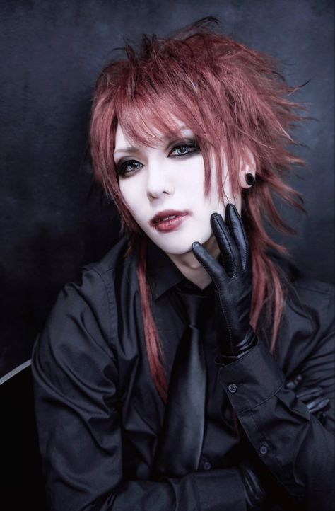 Visual Kei Makeup, East Asian Fashion, League Of Legends Characters, Male Makeup, Edgy Makeup, Figure Poses, Japanese Boy, Hair Reference, Without Makeup