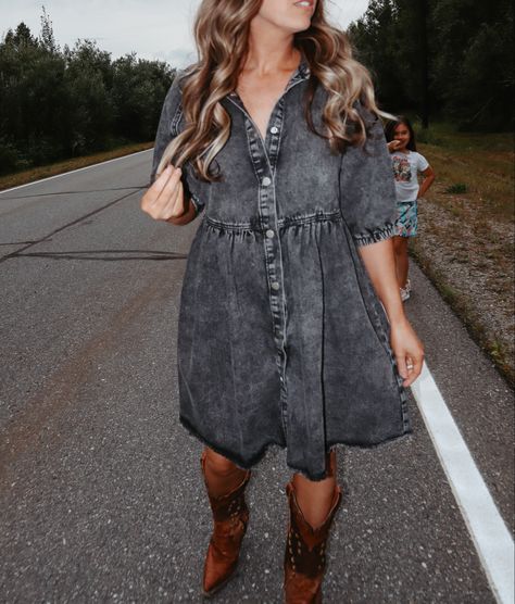 Denim dress boho western dress style ootd Amazon button up dress Summer Denim Dress, Black Denim Dress, Denim Dress Summer, Dress Amazon, Amazon Clothes, Perfect Denim, Summer Denim, Black Denim, Pretty Things