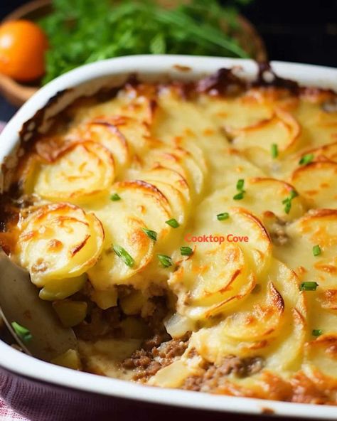 Scalloped Potato, Cottage Pie Recipe, Cheesy Scalloped Potatoes, British Cottage, Potato Recipes Side Dishes, Mince Recipes, Beef Casserole Recipes, Cottage Pie, Scalloped Potatoes