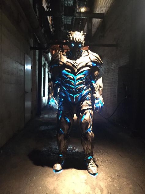 oh no savitar is hear sombody help Savitar Flash, God Of Speed, The Flash Season 3, Anti Flash, Flash Characters, Flash Costume, Star Wars Gif, Cw Dc, Reverse Flash