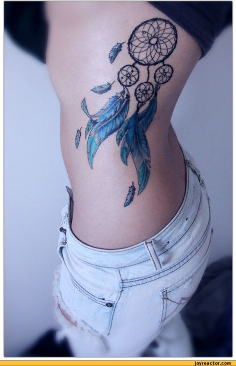 Atrapasueños Tattoo, Girl Rib Tattoos, Body Tattoo Design, Dream Catcher Tattoo Design, Beauty Tattoo, Dream Catcher Tattoo, 4 Tattoo, Lotus Tattoo, Memorial Tattoos