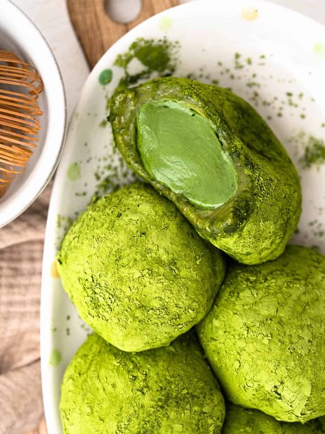 Soft and chewy green tea mochi skin filled with a sweet white chocolate- matcha ganache, these matcha mochi are a game changer! Matcha Baked Goods, Matcha Ganache, Mochi Skin, What Is Mochi, Catherine Zhang, Chocolate Mochi, Green Tea Mochi, Matcha Mochi, Matcha White Chocolate