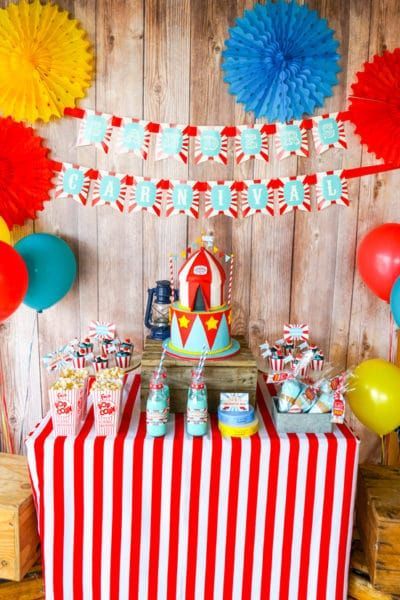 Carnival Birthday Ideas - Pretty My Party - Party Ideas #birthday Backyard Carnival Birthday Party, Pumpkin Bowling, Adult Halloween Party Food, Adults Games, Carnival Birthday Party Ideas, Carnival Theme Party, Backyard Carnival, Kids Halloween Food, Fun Halloween Party Games