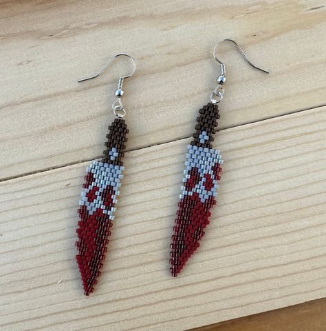 Beaded Gothic Jewelry, Brick Stitch Pattern Free Beadwork, Seed Bead Bookmark Patterns, Brick Bead Patterns, Brick Stitch Bead Patterns, Seed Bead Earrings Diy Free Pattern, Beading Earrings Patterns, Halloween Fringe Earrings, Brick Stitch Halloween Earrings