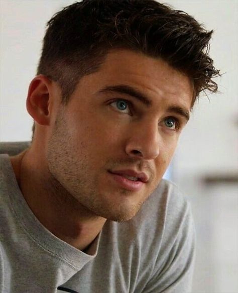 Obx Life, Man Haircut, Theo Raeken, Oc Board, Mens Hairstyles Thick Hair, Cody Christian, Short Hair Pixie Cuts, Short Brown Hair, Character References