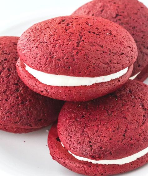 Cake Mix Whoopie Pies, Cake Me Home Tonight, Velvet Desserts, Easy Red Velvet, Custard Cake Recipes, Red Velvet Whoopie Pies, Chocolate Whoopie Pies, Velvet Cookies, Red Velvet Cake Mix