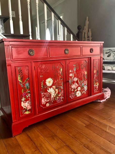 Red Wardrobe Furniture, Red Dressers Painted, Painted Buffet Ideas, Red Cabinet, Red Painted Furniture, Red Dresser, Red Cabinets, Revamp Furniture, Red Furniture