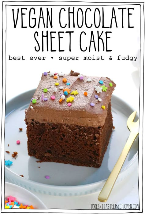 Vegan Chocolate Sheet Cake Vegan Sheet Cake, Vegan Chocolate Pie, Vegan Chocolate Fudge, Fudge Popsicles, Vegan Chocolate Frosting, Sheet Cake Ideas, Best Vegan Desserts, Cooking Vegetarian, Pie Easy