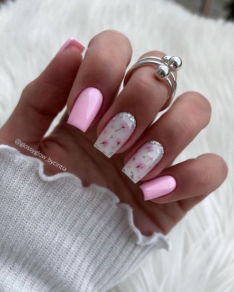 40 Best Spring 2023 Nail Art to Inspire You Spring Nails 2023, Milky Nails, Romantic Nails, Her Nails, Nails 2023, Cute Nail Art, Nail Designs Spring, Accent Nails, Square Nails