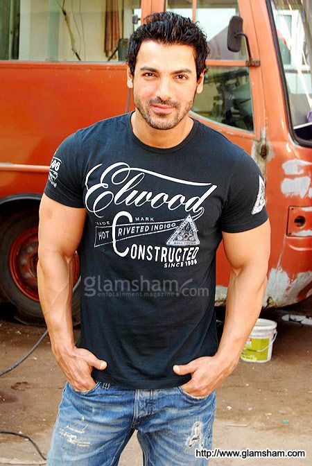 john abraham John Abraham Body, John Abraham, Hunks Men, Weak In The Knees, Awesome Beards, Ideal Man, Fitness Inspiration Body, The Perfect Guy, Men's Muscle