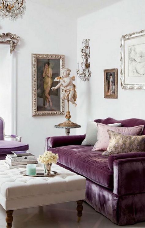 12 Royally Purple Velvet Sofas For the Living Room Purple Velvet Sofa, Purple Couch, Purple Sofa, Purple Interior, Design Salon, Traditional Living Room, Interior Trend, A Living Room, Small Living Room