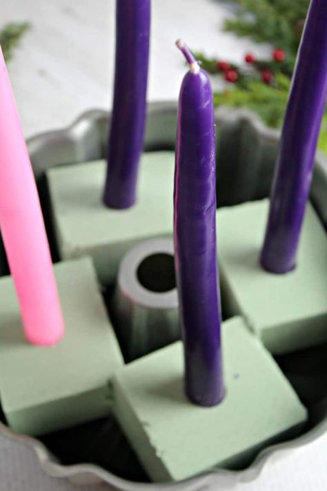 Diy Advent Wreath Candle Holders, Advent Table Centerpiece, Diy Advent Wreath For Kids, Advent Wearth, Advent Candles Ideas Diy, Easy Advent Wreath, Advent Candles Ideas, Advent Centerpiece, Advent Wreath Craft