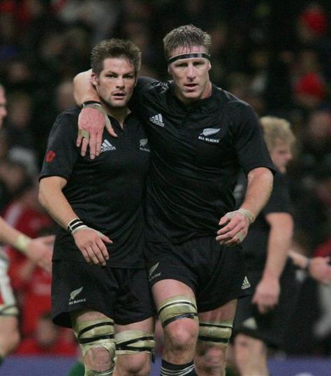 Richie and Brad Rugby Images, All Blacks Rugby Team, Richie Mccaw, Nz All Blacks, Dan Carter, All Blacks Rugby, Rugby Sport, New Zealand Rugby, Rugby Men