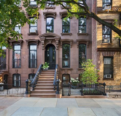 Prospect Heights Brownstone House - Brooklyn, New York                                                                                                                                                     More Brownstone Interiors, Nyc Brownstone, Brownstone Homes, New York Brownstone, Brooklyn House, Brooklyn Brownstone, New York Homes, New York Apartment, Row House