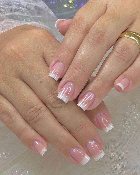 Gel Toe Nails, Manikur Kuku, Manicure Nail Designs, Romantic Nails, Fancy Nails Designs, Pretty Nail Art Designs, Short Square Acrylic Nails, Pretty Nail Art, Short Acrylic Nails Designs