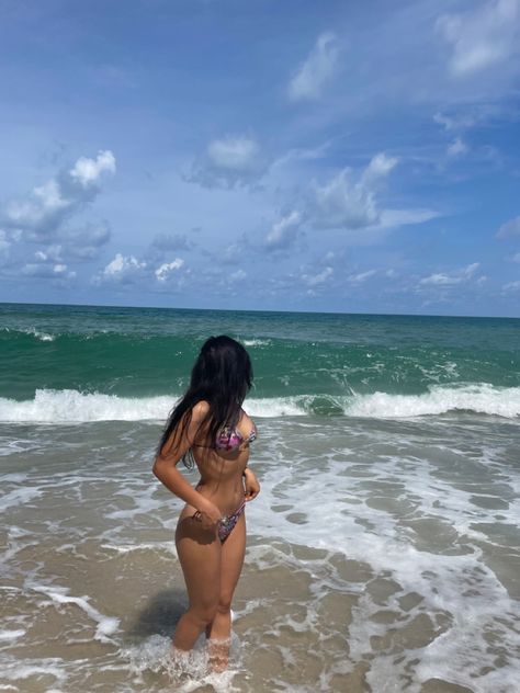 #sea Beach Pictures Poses Instagram In Water, Latina Beach Pictures, Latina Beach Aesthetic, Latina Beach Outfit, Baddie Beach Pics, Summer Sea Photo Ideas, Beach Selfie Ideas Instagram, Vacation Picture Ideas Instagram, Poses For Pictures Instagram Beach