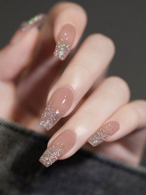 Elegant Touch Nails, Birthday Nail Designs, Korean Nail Art, Ombre Nails Glitter, Korean Nails, French Tip Acrylic Nails, Striped Nails, Bridal Nails, Elegant Nails