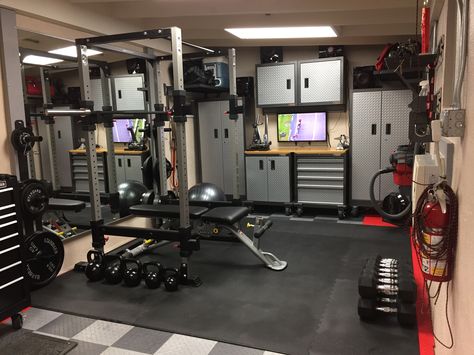 My multi-purpose home gym Garage Gym And Workshop, Small Home Gyms, Home Gym Basement, Dream Home Gym, Dream Gym, Home Gym Garage, Gym At Home, Basement Gym, Home Bar Accessories