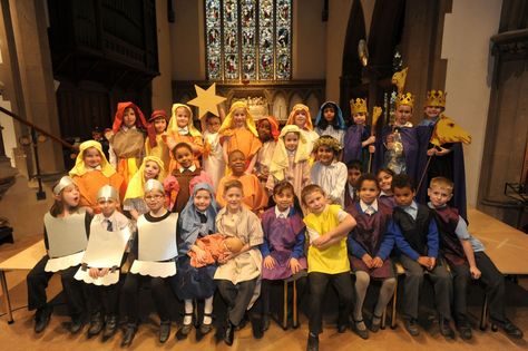 The Nativity Play: Pupils from St Matthew's CofE Primary School at St Matthew's Church, Redhill Christmas Primary School, Christmas Primary, Nativity Play, Christmas In England, Nostalgia 2000s, English Christmas, Saint Matthew, Vintage Christmas Gifts, Christmas Play