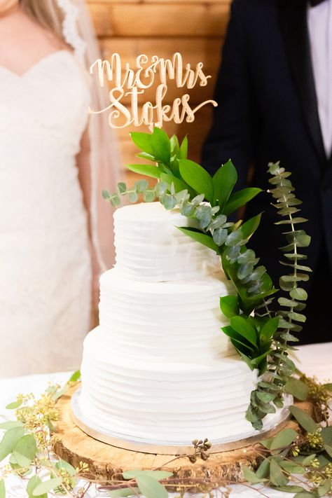 Bird Of Paradise Cake Ideas, Sams Wedding Cake, Sam’s Club Wedding Cake, Sams Club Wedding Cakes, Sams Club Wedding Cake, Costco Wedding Cakes, Costco Wedding, Sams Club Cake, Textured Wedding Cake