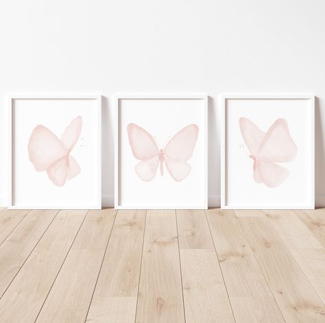 Butterfly Wall Art Nursery, Pink Watercolor Painting, Pink Nursery Art, Blush Pink Nursery, Kids Bathroom Art, Girl Room Inspiration, Pink Canvas Art, Art Papillon, Nursery Art Set