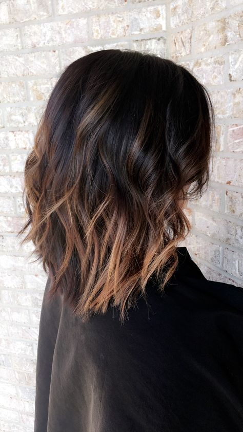 Dark Balayage Ombre, Root Smudge Black To Brunette, Shadow Root Dark Brown To Caramel, Brown Blonde Ombre Short, Dark Balayage On Short Hair, Medium Hair Dark Balayage, Dark Brunette Root Melt, Dark Roots Light Ends Short Hair, Dark To Blonde Balayage Short Hair