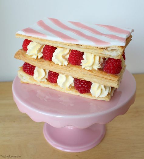 Raspberry Mille Feuille - The Baking Explorer Gbbo Recipes, Pastry Rolls, British Baking Show Recipes, British Bake Off Recipes, Bake Off Recipes, British Cooking, Puff Pastry Filling, Baker's Rack, Baking School