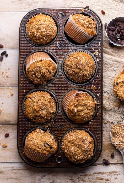 The Best Bakery Style Bran Muffins - DreamCakeTrue Hearty Muffins, All Bran Muffins, Bran Muffins Healthy, Bran Muffin Recipes, Bakery Style Muffins, Bran Muffins, Weekly Dinner, Muffin Tin Recipes, Best Bakery