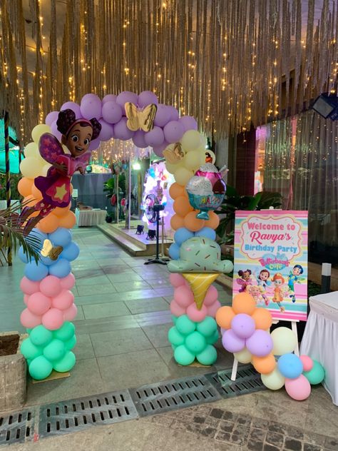 Butterbeans Cafe Theme Decor For Inquiries, call +919820573713 #standingovationevents #soeventsmumbai #standingovationweddingandevents #weddingsbymjj #decorbystandingovationevents #eventindustry #eventplannersindia #mumbaieventplanners #eventprofs #events #decor #themedecor #themedecoration #themeparty #butterbeanscafe #butterbeanscafetheme #butterbeans Butterbean Cafe Birthday Party Ideas, Cafe Birthday Party, Butterbeans Cafe, Cafe Entrance, Butterbean's Cafe, Cafe Theme, Balloons Decor, Cafe Party, Events Decor