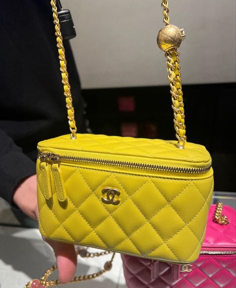 SHANICE 🫶🏾 #vanitybag #chanel Chanel Yellow Bag, Chanel Vanity Bag, Chanel Yellow, Chanel Vanity, Island Outfit, Handbag Essentials, Vanity Bag, Luxury Purses, Fashion Killa