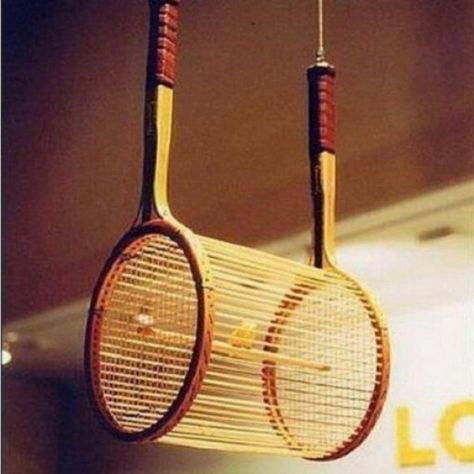 Top 10 Things You Can Make With Old Sports Rackets  This bird always make a racket!  #Racket #sportsbiz #RecycleWeek Tennis Ideas, Diy Lampe, Tennis Racquets, Vintage Tennis, Racquets, Bird Cages, Tennis Balls, Reuse Recycle, Bird Cage