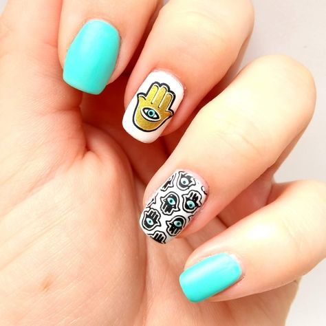 Hamsa hand nail stamping art moyou London explorer 32 Hamsa Hand Nail Art, Hamsa Nail Art, Hamsa Nails, Nail Stamping Art, Gal Got, Nail Idea, Stamping Nail Art, Hand Of Fatima, Fabulous Nails