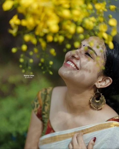 #Vishu #kerala #photography #photoshoot #ideas #village #nadanpennu#culture #traditional #nature Vishu Photoshoot, Kerala Photography, Onam Outfits, Saree Poses, Saree Photoshoot, Elegant Blouse Designs, Pic Pose, Simple Photo, Photo Pose Style