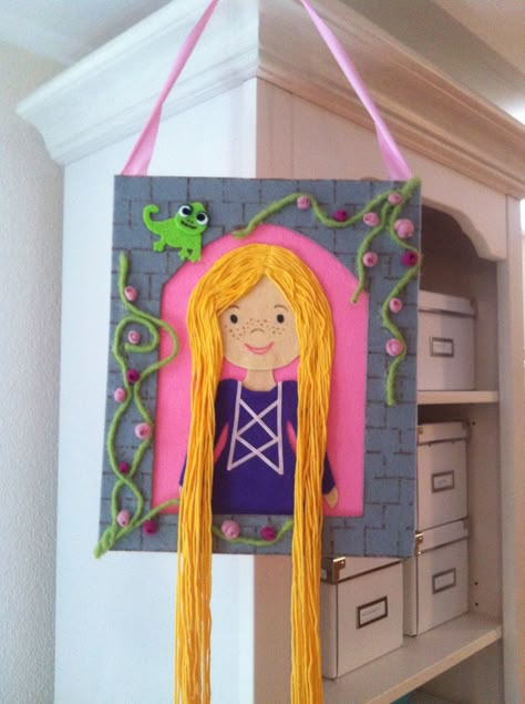 Rapunzel/Tangled hair accessories holder Fairy Tales Preschool, Fairy Tale Crafts, Hair Accessories Holder, Baby Play Activities, Classroom Art Projects, Rapunzel Tangled, Tangled Hair, Kids Art Class, Accessories Holder