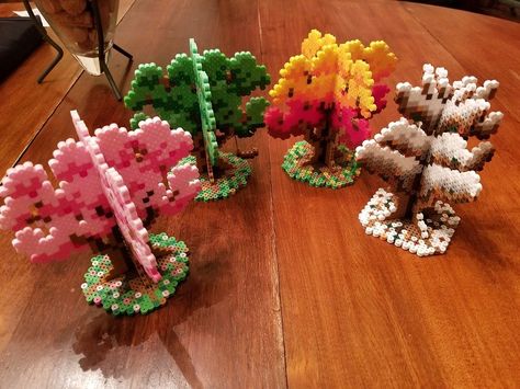 Cool Kids Crafts, Tree Seasons, Hamma Beads Ideas, Easy Perler Bead Patterns, Melty Bead Patterns, Pearl Beads Pattern, Easy Perler Beads Ideas, 3d Perler Bead, Art Perle