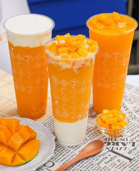 Kue Macaroon, Mango Smoothie Recipes, Pinterest Feed, Kawaii Cooking, Mango Juice, Delicacy Food, Tidal Wave, Mango Smoothie, Food Drinks Dessert