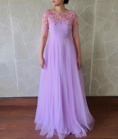 Lovely lavender Lavender Lehenga, Long Skirt Top Designs, Gown Dress Party Wear, Dress Party Wear, Frocks And Gowns, Party Outfit Ideas, Gown Party Wear, Long Gown Design, Lavender Dress