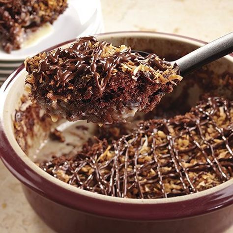 German Chocolate Lava Cake - The Pampered Chef® Chocolate Volcano Cake, Pampered Chef Desserts, Pampered Chef Deep Covered Baker, Chocolate Volcano, Rockcrok Recipes, Rock Crock Recipes, Volcano Cake, Microwave Cake, Pampered Chef Consultant